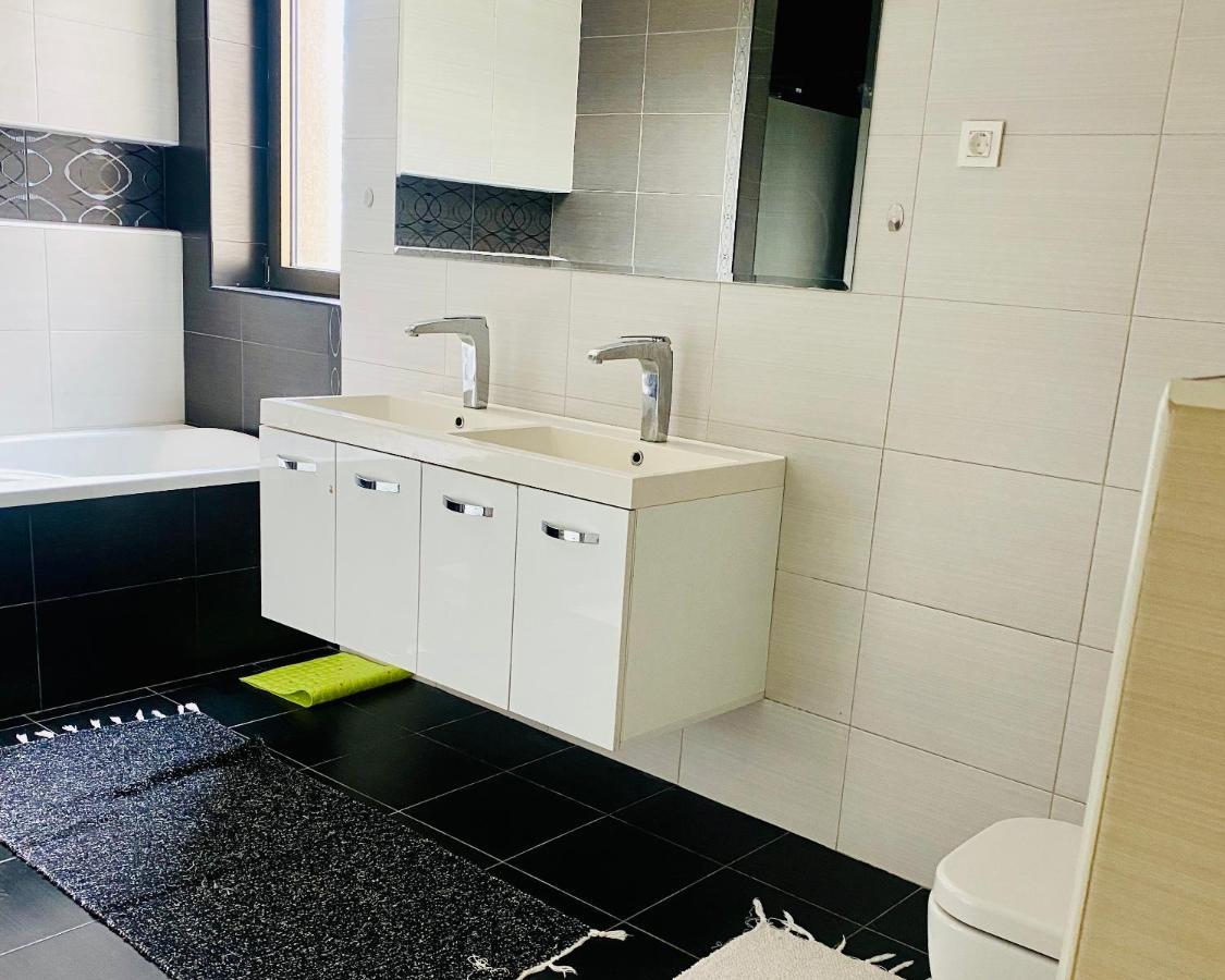 Villa Sunny Side Apartment Skopje Dolno Solnje Kültér fotó
